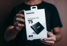 Samsung ukázal nové smartphony, nejsou drahé